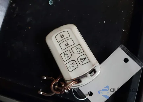 2011 Toyota Sienna Xle V6 из США, поврежденный, VIN 5TDYK3DC9BS089165